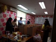 군청년선물나눔행사 선물포장 및 배송 
